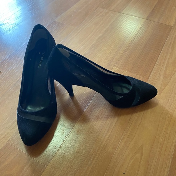 Black heels - Picture 1 of 2